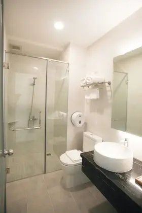 Standard Tek Büyük Yataklı Oda, 1 Büyük (Queen) Boy Yatak (Basement/Ground Floor)