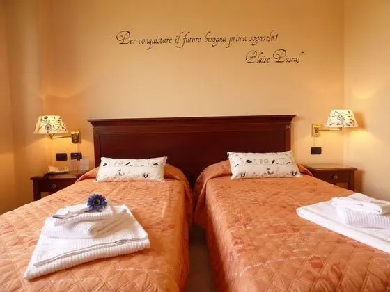 Standard Oda, 1 Çift Kişilik Yatak