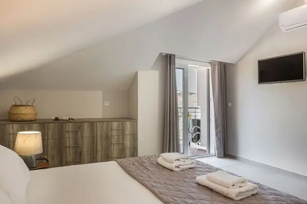 Luxury Apart Daire, 1 Yatak Odası, Kısmi Deniz Manzaralı, Denize Bakan (Apartment)