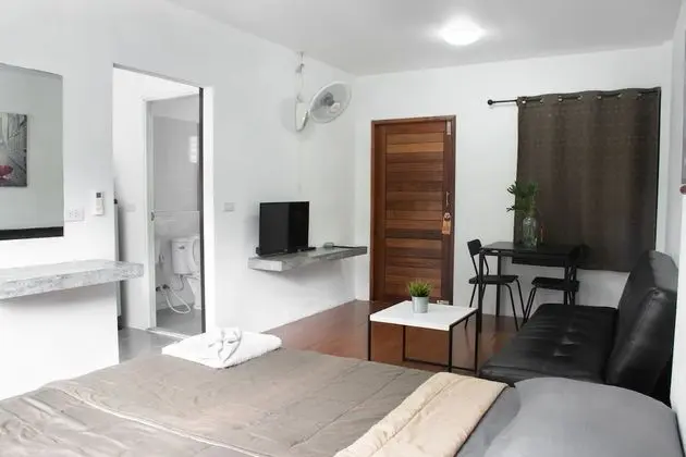 Standard King Room