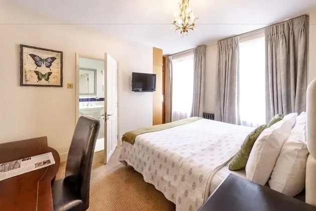 Comfort Tek Büyük Yataklı Oda
