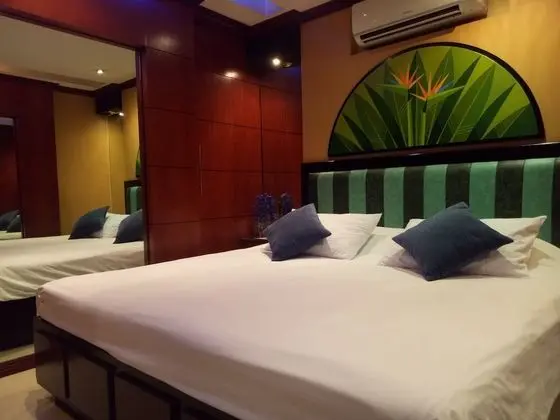 Superior Oda (Emperor Bed)
