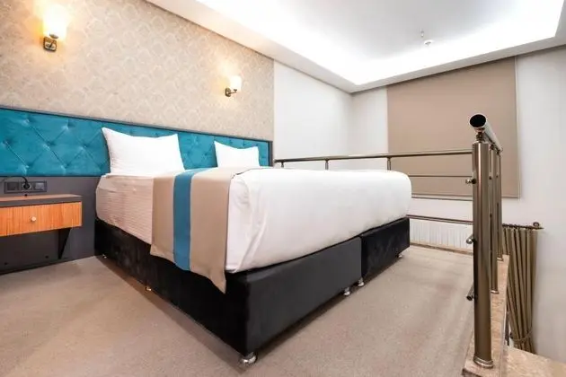 Duplex Suit Oda