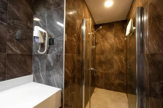 Duplex Suit Oda