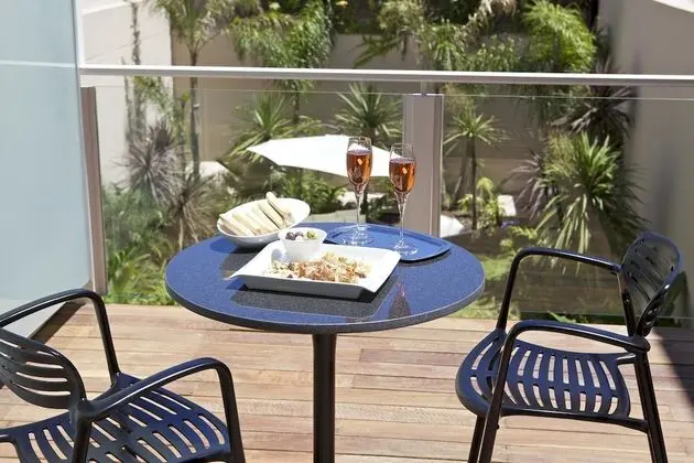 Stüdyo Süit, Balkon