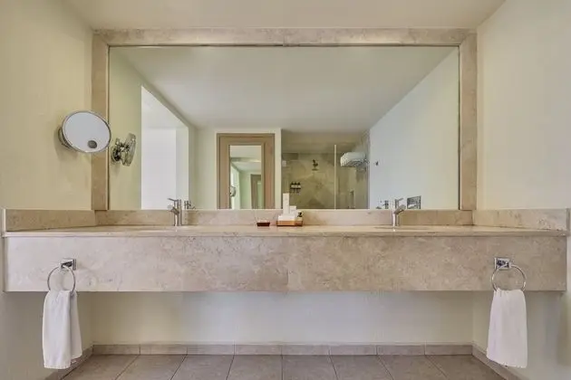 Master Suite, 2 bedrooms plus