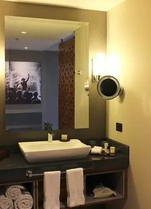 Deluxe Oda, 2 Çift Kişilik Yatak