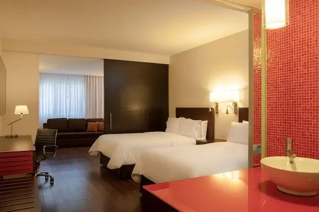Deluxe Oda, 2 Çift Kişilik Yatak