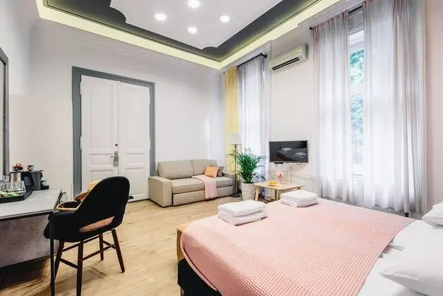 Deluxe Üç Kişilik Oda, 1 En Büyük (King) Boy Yatak ve Çekyat