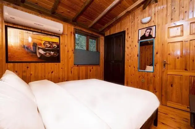 Bungalow, Bahçe Manzaralı, Balkonlu - İadesiz Oda Kahvaltı