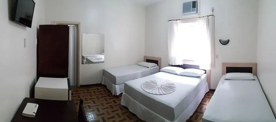 Deluxe Üç Kişilik Oda