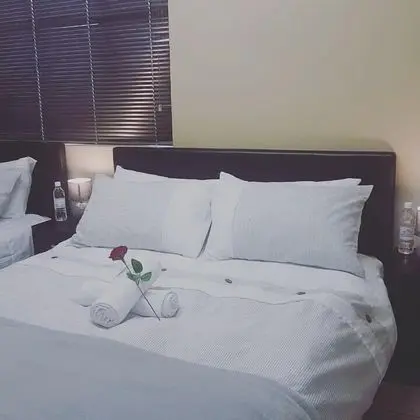 Üç Kişilik Oda