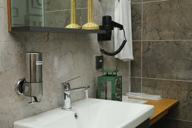 Standart Oda, Şehir Manzaralı, Balkonlu
