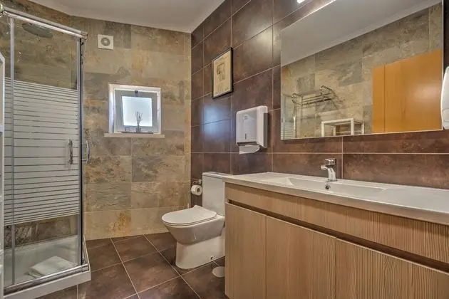 Standard Tek Büyük Yataklı Oda, Ortak Banyo