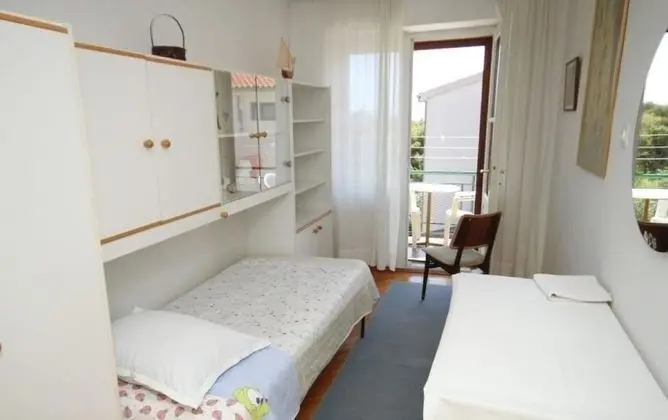 Apart Daire (Fila - large & close to the beach - A)