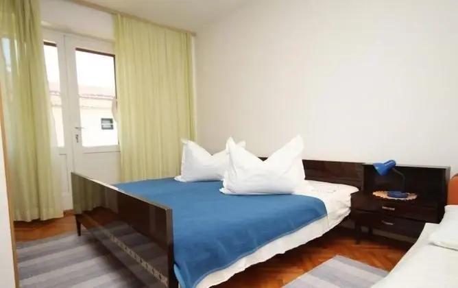 Apart Daire (Fila - large & close to the beach - A)