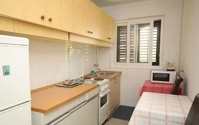 Apart Daire (Fila - large & close to the beach - A)