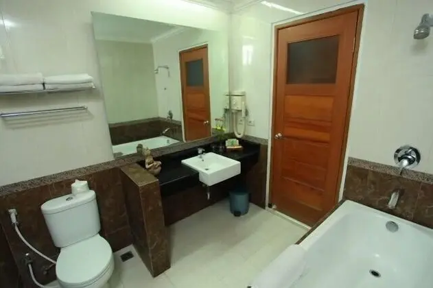 Deluxe Üç Kişilik Oda