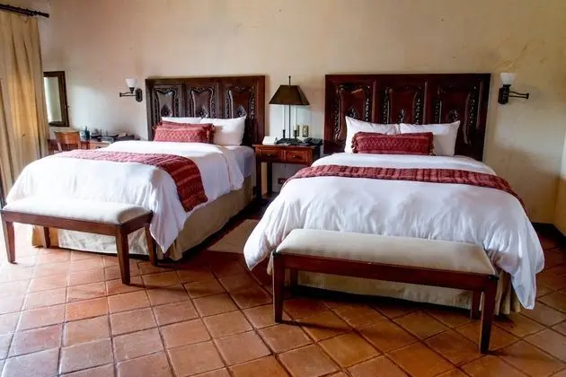 Superior Oda (2 Queen Beds)