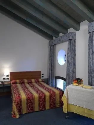 Tek Kişilik Oda