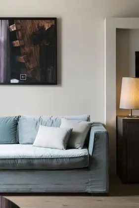 Junior Süit, Göl Manzaralı