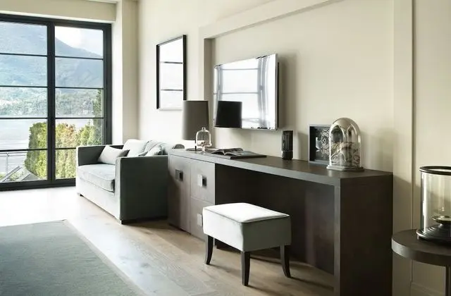 Junior Süit, Göl Manzaralı