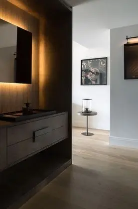 Junior Süit, Göl Manzaralı