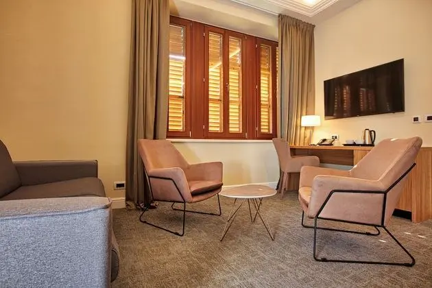 Deluxe Tek Büyük Yataklı Oda, Balkon