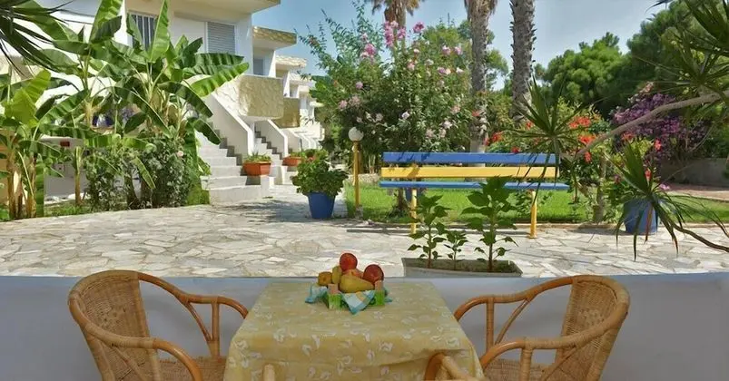 Family Stüdyo, Bahçe Manzaralı