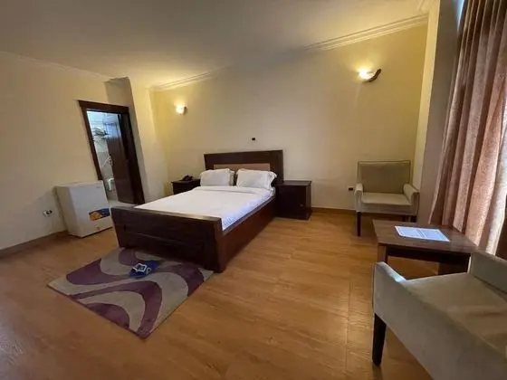 Economy Tek Büyük Yataklı Oda, Şehir Manzaralı