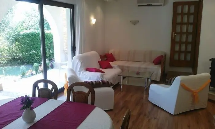 Ev (Filip - comfortable - H(6+2))