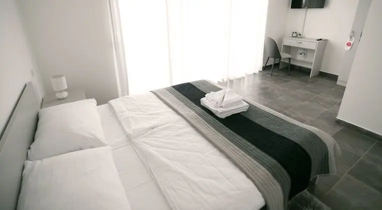 Tek Büyük Yataklı Oda, Balkon