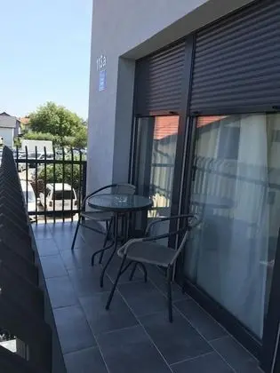 Tek Büyük Yataklı Oda, Balkon