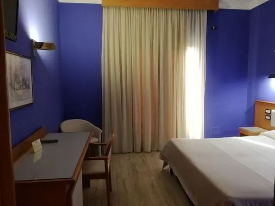 Basic İki Ayrı Yataklı Oda