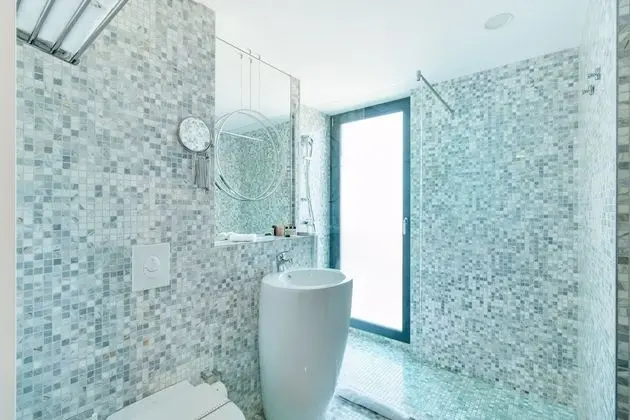 Deluxe Tek Büyük Yataklı Oda, Balkon