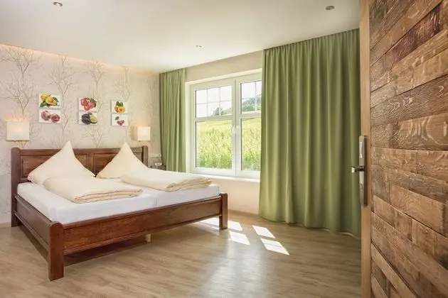 Comfort Üç Kişilik Oda, 1 Çift Kişilik Yatak ve Çekyat, Balkon