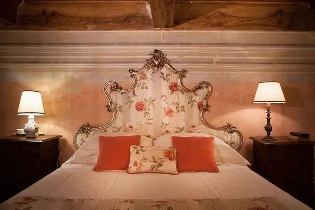 Superior Süit (Naldini)