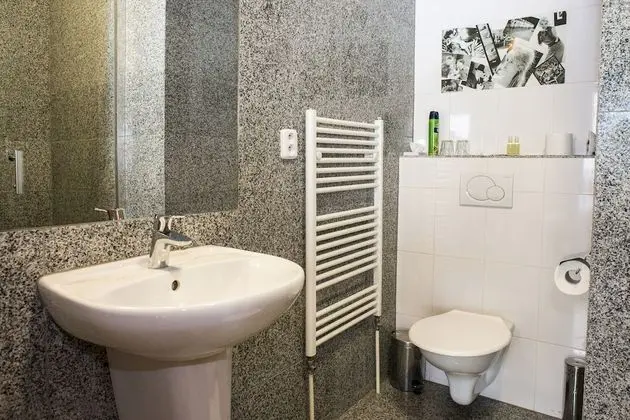Standard Tek Büyük veya İki Ayrı Yataklı Oda