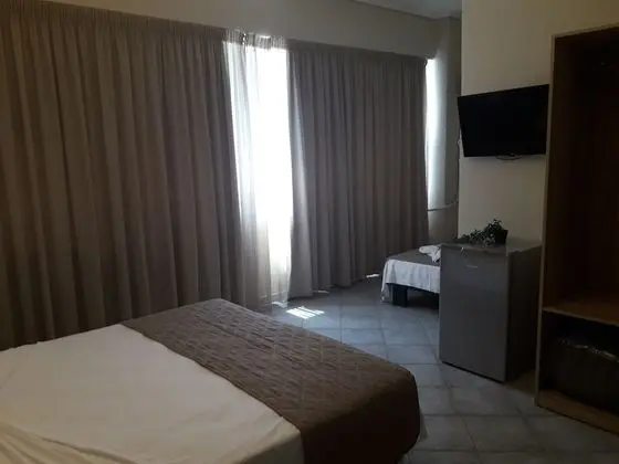 Üç Kişilik Oda