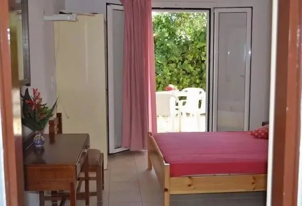 Stüdyo, Zemin Kat