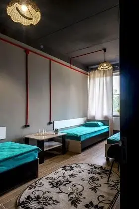Ortak Ranzalı Oda, 3 Tek Kişilik Yatak