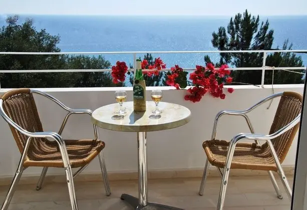 Stüdyo, Deniz Manzaralı