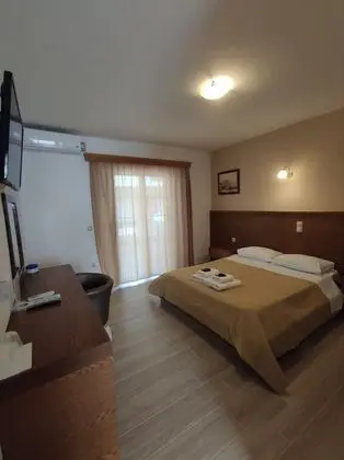 Tek Büyük veya İki Ayrı Yataklı Oda, Kısmi Deniz Manzaralı