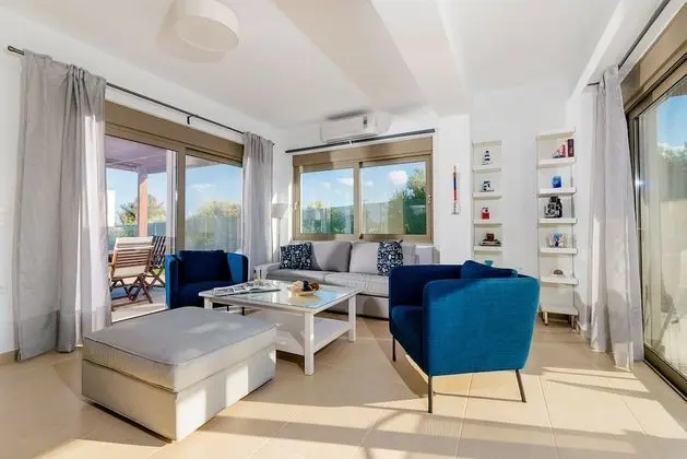 Luxury Villa, 4 Yatak Odası, Kişiye Özel Havuzlu, Denize Sıfır (Agnes)