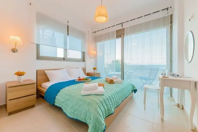 Luxury Villa, 4 Yatak Odası, Kişiye Özel Havuzlu, Denize Sıfır (Alex)