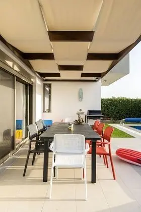 Luxury Villa, 4 Yatak Odası, Kişiye Özel Havuzlu, Denize Sıfır (Alex)