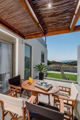 Luxury Villa, 4 Yatak Odası, Kişiye Özel Havuzlu, Denize Sıfır (Alex)