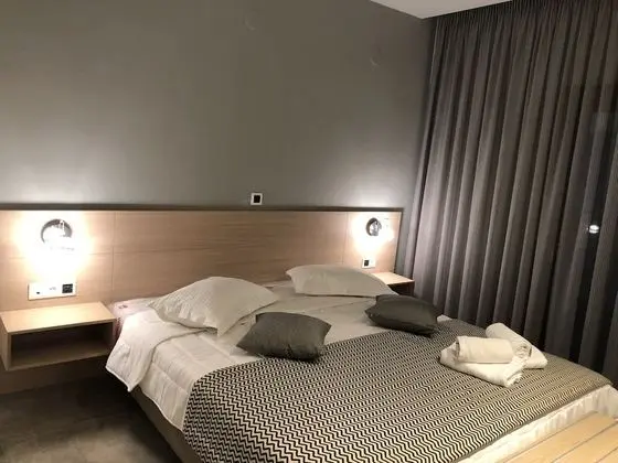 Tek Büyük Yataklı Oda