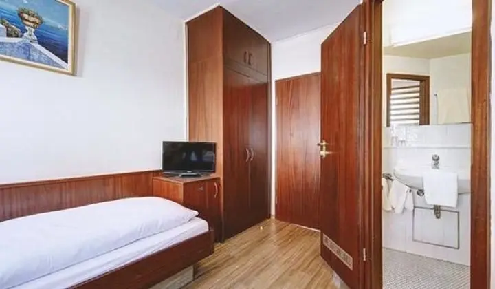 Tek Kişilik Oda