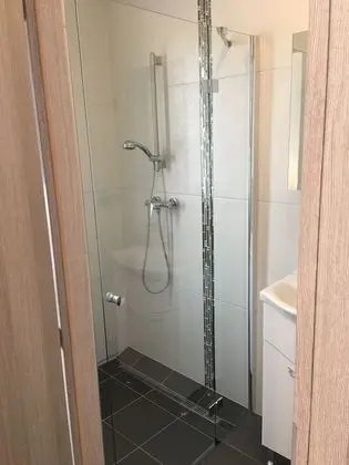 Tek Büyük Yataklı Oda, Balkon (Zöld)